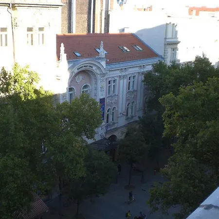 Broadway Center Rooftop View Apartment Budapest
