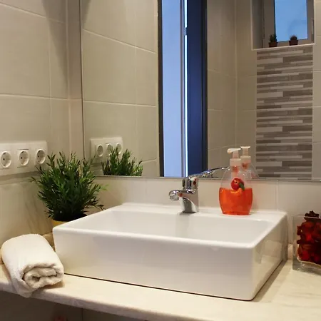 Broadway Center Rooftop View בודפשט